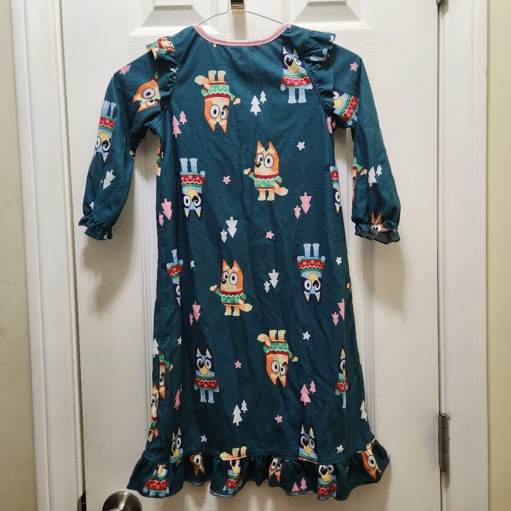 3 Disney Gowns & 1 Bluey Gown, Size 4, Total 3 Gowns